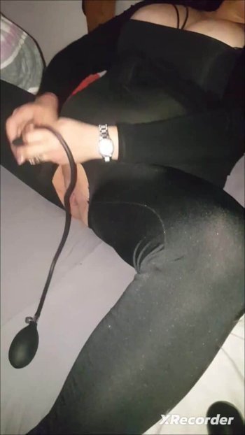 QueenSteffi - Muschi pumpen und einführen