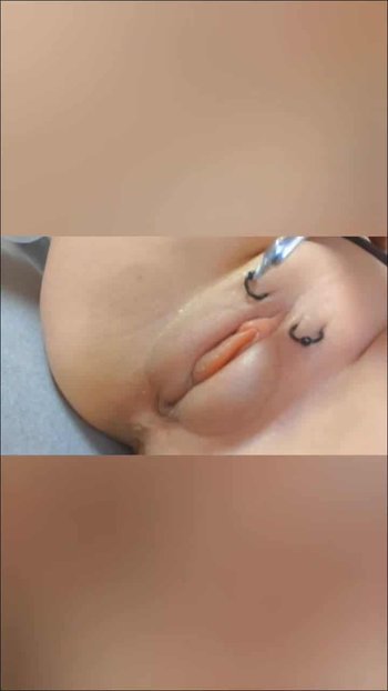 SklavinS_pervert - Ich pumpe meine Fotze auf