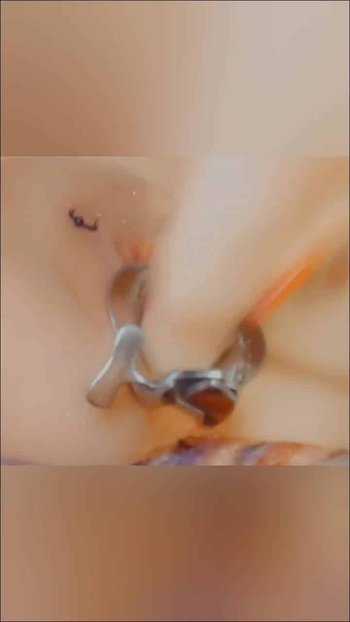 SklavinS_pervert - Sklavins Training mit Spekulus und Dildo