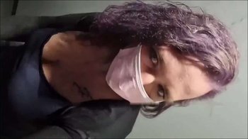 Ramona_Naturally - UNGLAUBLICH EINFACH ÜBER DIR ÖFFENTLICHE TOILETTE DRÜBER GEPISST - ICH BIN EINFACH SOOO DREIST