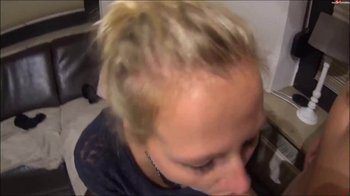 Skylabitch - Sperma und Nylon und Footjob