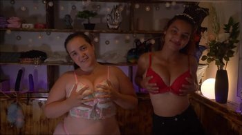 EmilyAlessandra - EmilyAlessandra und KimberlyCaprice - Dessous