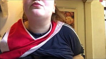 BasicMadleen - Titten beim Bäcker zeigen