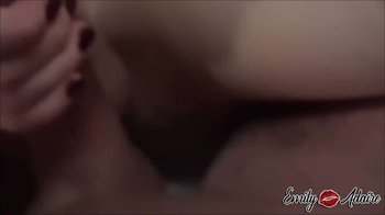 EmilyAdaireTS - Überrascht ihren One-Night-Stand im Trenchcoat