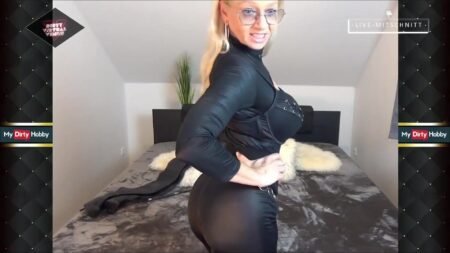 MILF-Royal - The Best Of Me VIRTUAL VENUS Live 2020