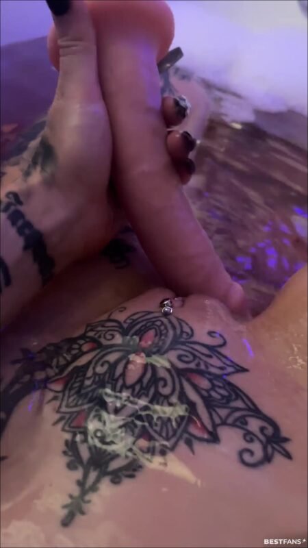 corrado_nine666 - Privater Shower Clip Dildo - BestFans