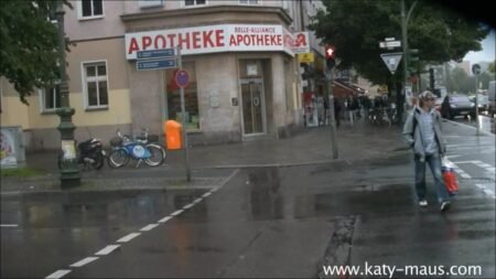 Katy-Maus - Extremer Spermaregen in Berlin Teil 1