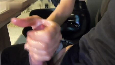 Alexalexandria - 19 Jährigen beim gemeinsamen Abendessen