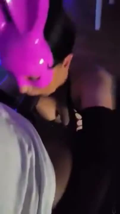 CurvyJ0909 - Ehefrau lutscht diesen schwanz und stopft deinen mund