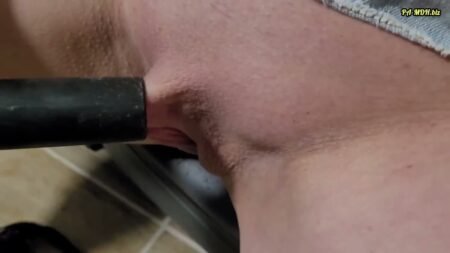 Popp-Sylvie - Extreme Staubsauger Action Mit Der Muschi