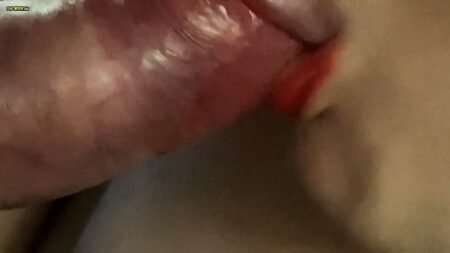 Nikky Elise - Blowjob mit Nahaufnahme