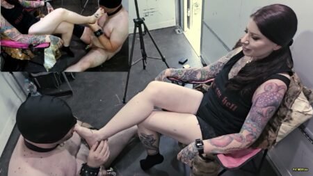 Femdom-Team-German - Mein Leihsklave Darf Meine Füße Massieren
