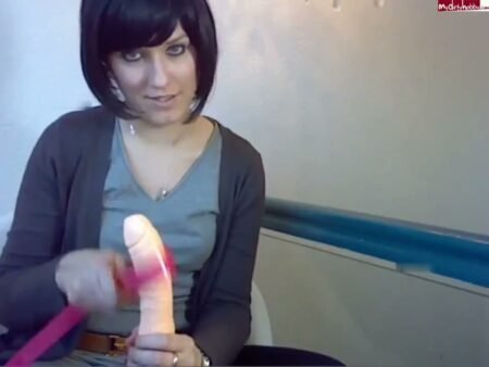 Miss-Doertie - Noch 1Tag - ZWANGSENTSAMUNG hardcore