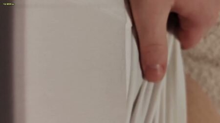 Mia_die_hote - 23Jährige macht sich und spritz ab