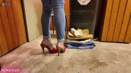 Sabdeluxe - 169 Cardboard Crush Kiara