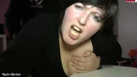 Taylor-Burton - Gesicht beim Andocken