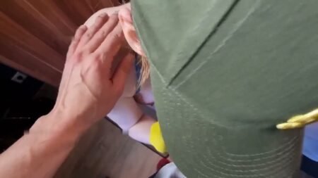 Lisa-Sack - Putze Lisa Ruft zum Handjob