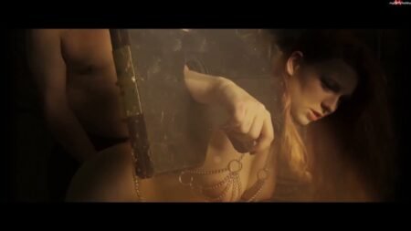 Lara-Shy - Die lüsterne Dorfschlampe - Angeprangert und Ausgepeitscht