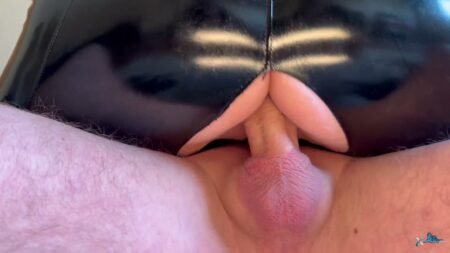 Cat-Coxx - Ausgehungert - Spermageile MILF - Spritz auf meinen fetten LackARSCH