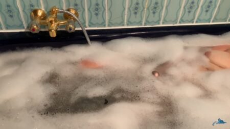 Dirty_Desire - Die Badezeit wird zum Solo Spaß