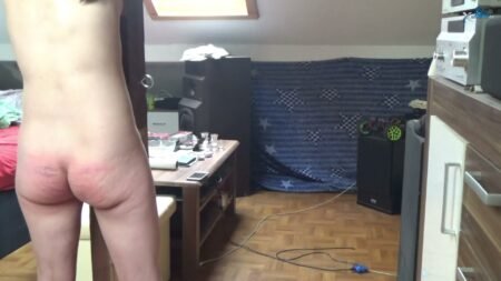 Lucysun30 - Sklavin anny bekommt ihren arsch versohlt