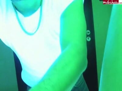 Geiles-Miststueck - Im Solarium mit Cam erwischt