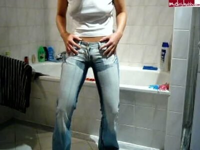 hotprincess - In Jeans gepisst