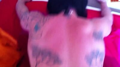 MuskelladyFlexi - POV Doggystyle gefickt und angespritzt