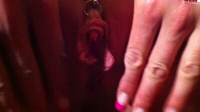 MuskelladyFlexi - POV BlasenFicken, Wichsen, Spritzen auf die Brille