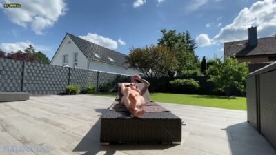 MalinaLay - Auf der Terasse entspannen, einölen und sich verwöhnen