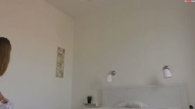 Teendreams - Sexy Supermarktkassiererin wollte Bewerbungsfotos machen lassen