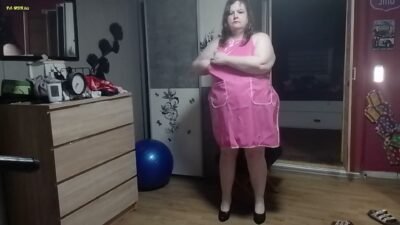 tammara28 - Neue Gummischürze Und Nicht Drunter