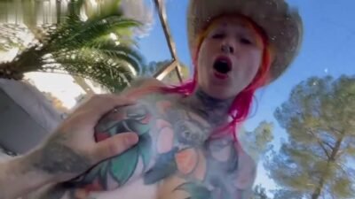 Micky-Bottenberg - Kurzer Draußenfick, Lass die dicken titten wackeln