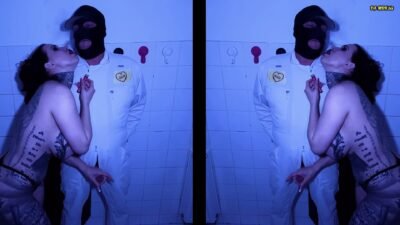 MissAlessaMilano - Tankstellen im WC