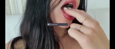 Lina_Berlin - Vor dem Einführen immer ablecken (Anal Fingering JOI)