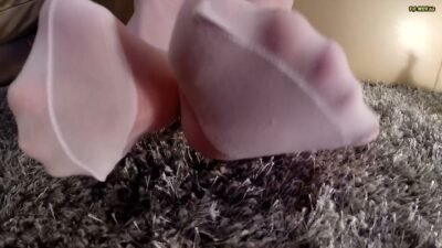 JuicyCoupleSex - Nylonfüße necken