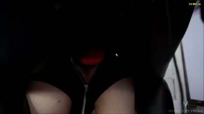 MissyVanLicks - Unsere Strap-ons Extra Scharf