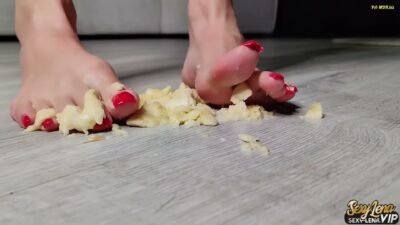 Goddess_Lena - Bananenschwanz